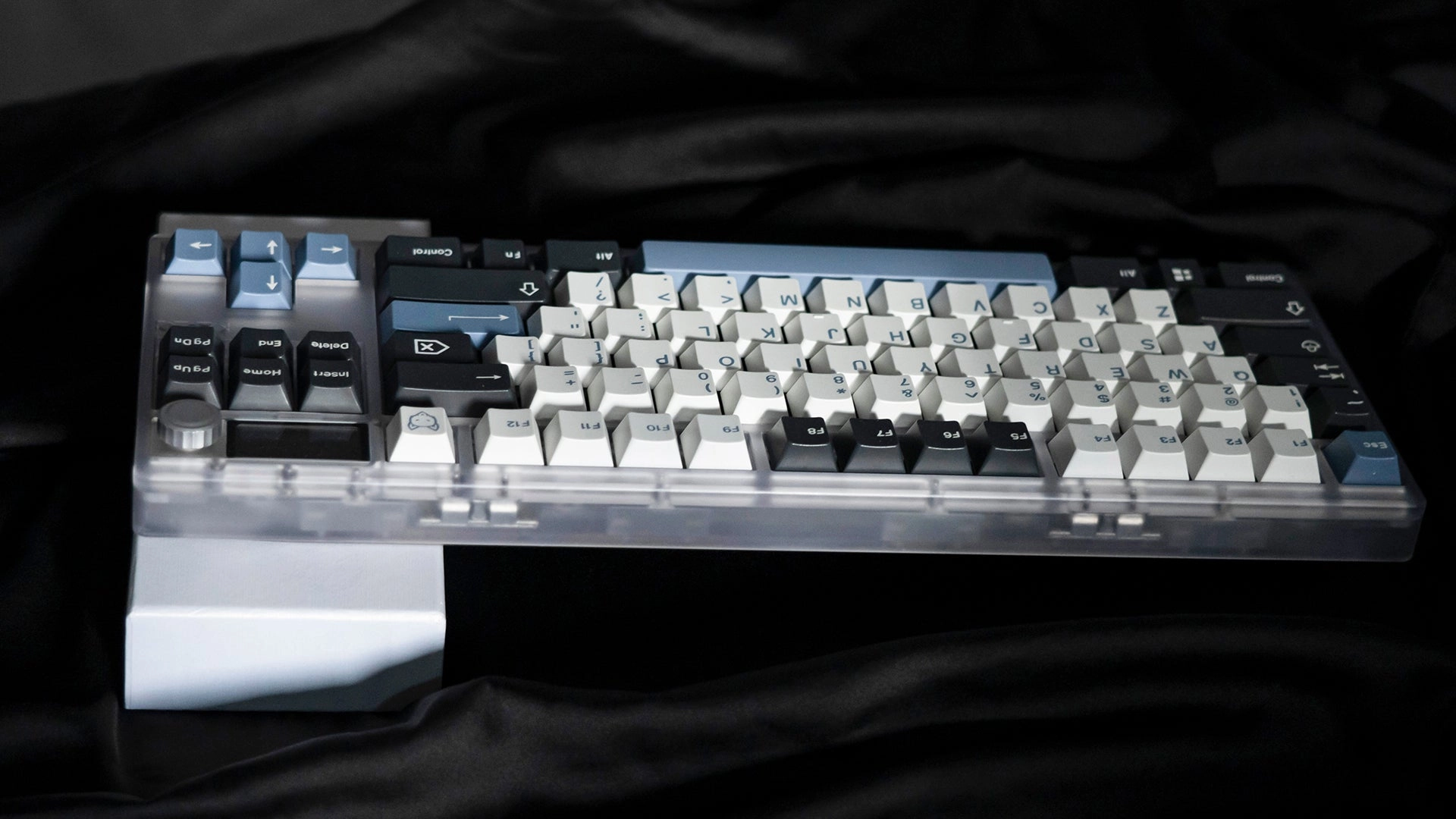 Comfort Layer [Pre-Order] ZOOM TKL DYNA Frosted Clear
