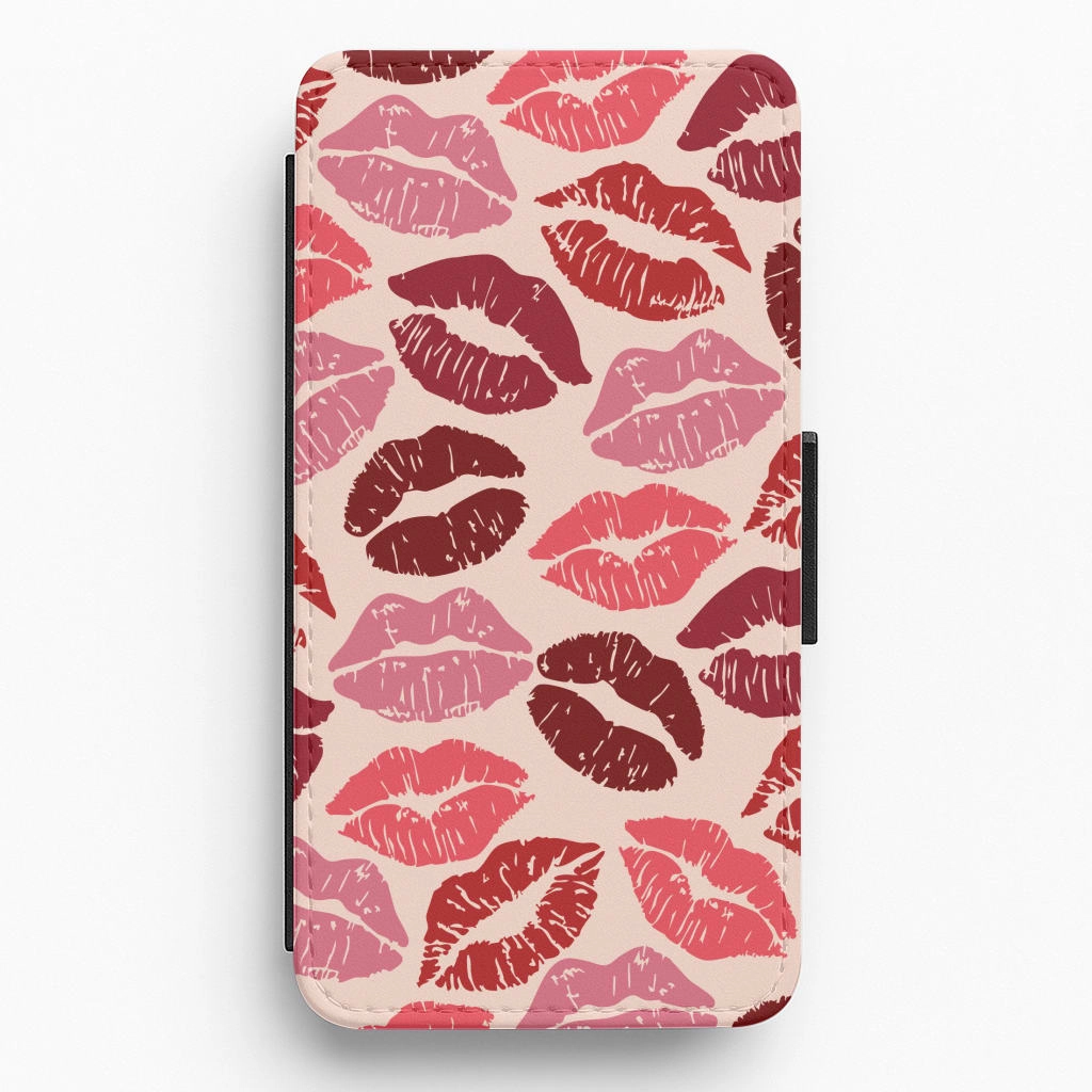 Smooth Outline Sleek Form Valentine's Lips Pattern Flip / Wallet Phone Case